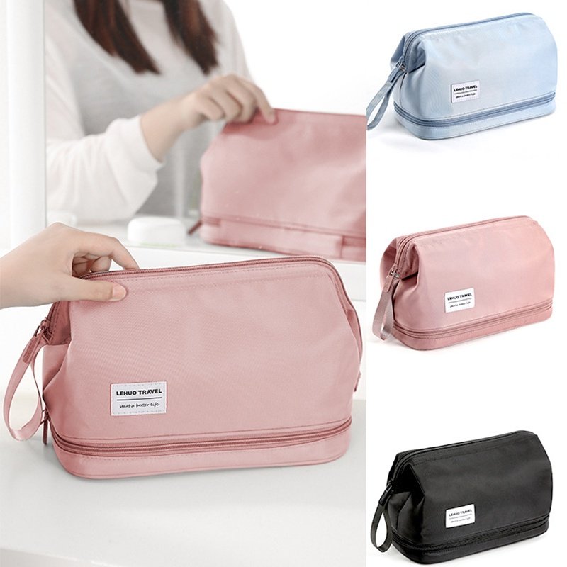 Rich_Reen's tweet photo. 🌹 Unisex Toiletry Bag 🌹

Sekarang dah boleh travel kan? So, beg nih sesuai utk korang yang suka jalan-jalan. Banyak barang boleh letak dalam nih. Ada 3 color pilihan guys.
Link kat sini 👉 https://t.co/01alV6d1k6 https://t.co/A6ygx7OHq4