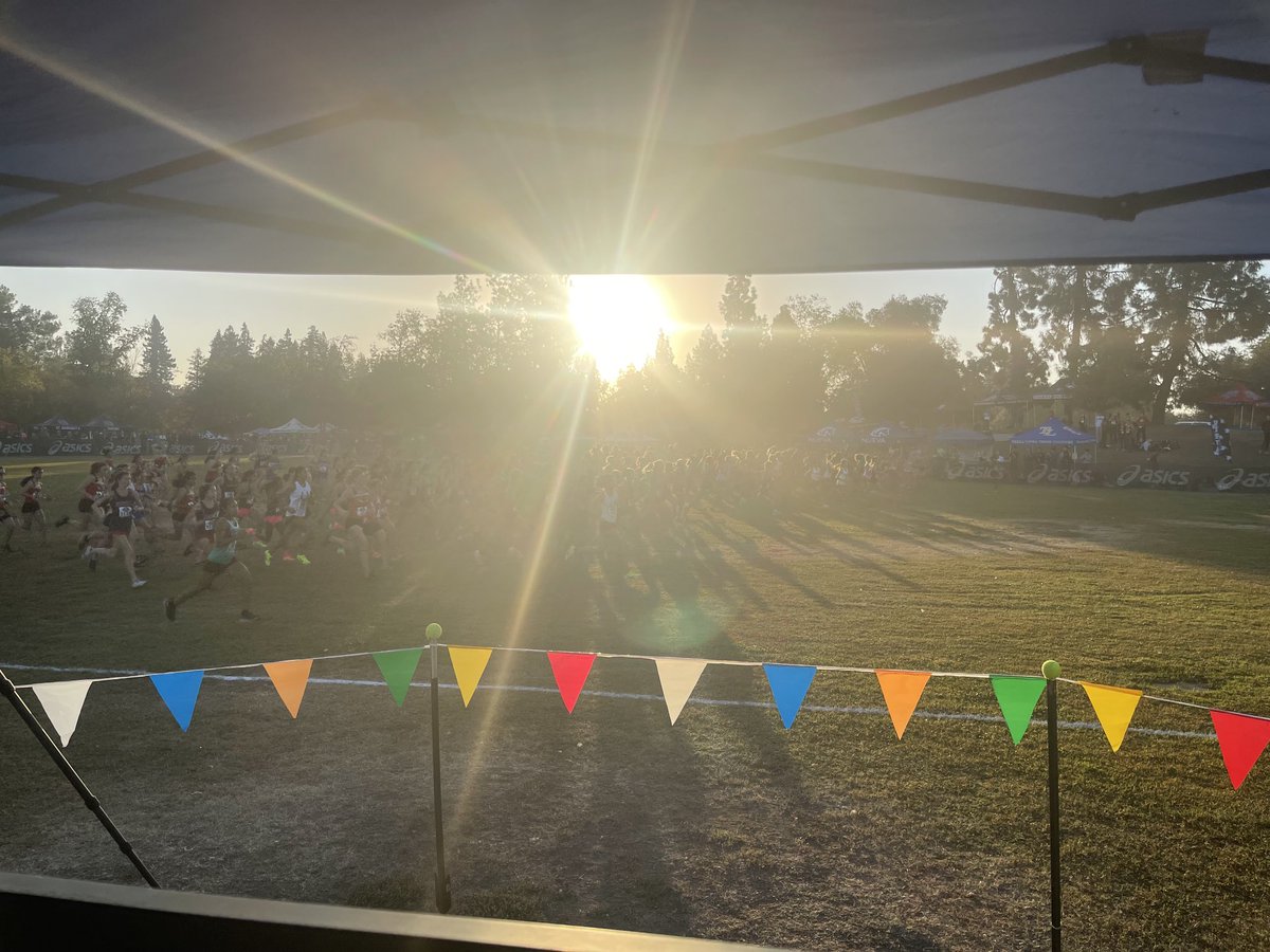 timotrack's tweet photo. 43rd Annual Clovis Invitational is under way with perfect conditions for fast times https://t.co/y0qQknDZAj