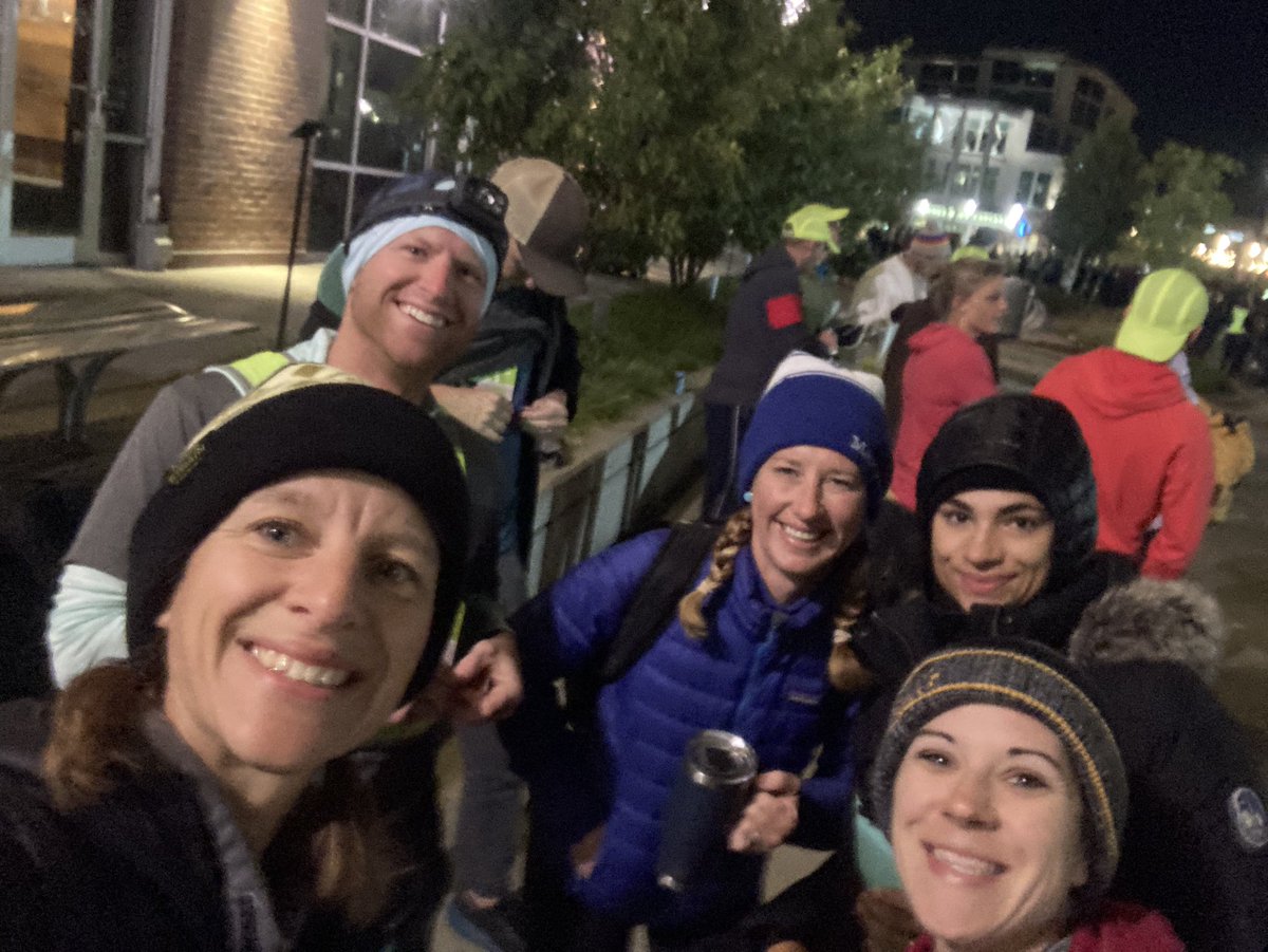 CoachMJensenCHS's tweet photo. #m2mrelay @momarchs https://t.co/bVRMr2Ltma