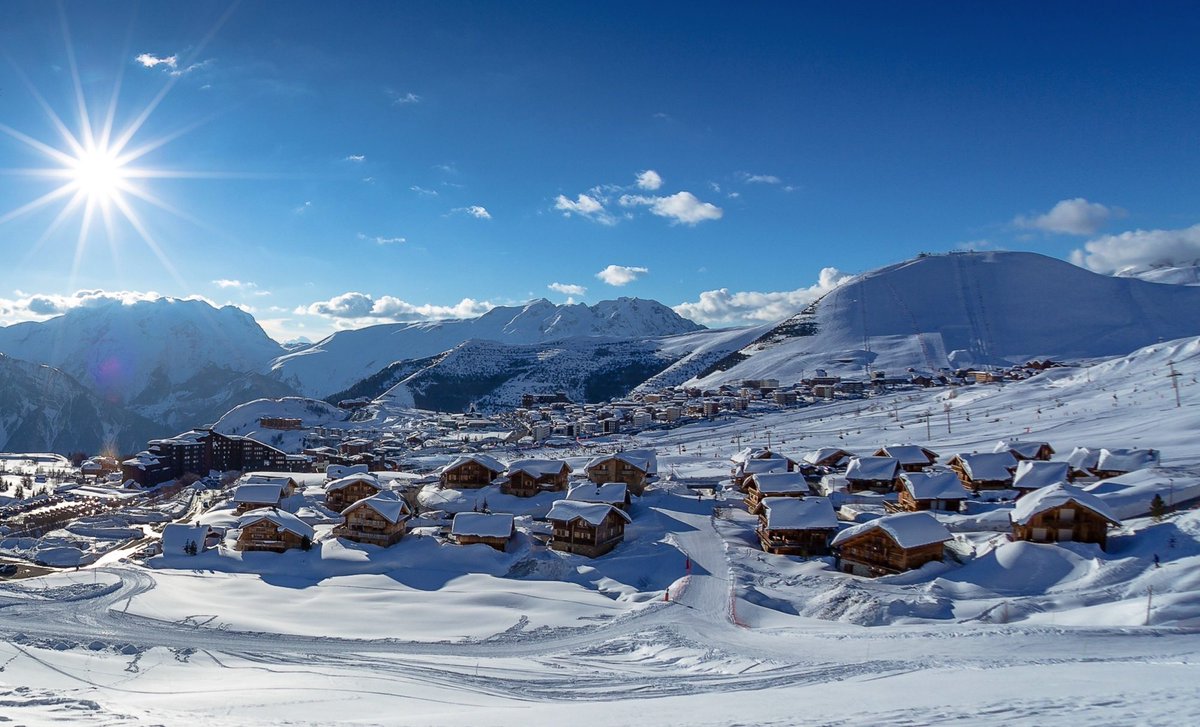 Had a great trip organised by <a href="/PeakRetreats/">Peak Retreats</a> in April. Highly recommended. More ideas for this winter here ow.ly/WwT650L53wh