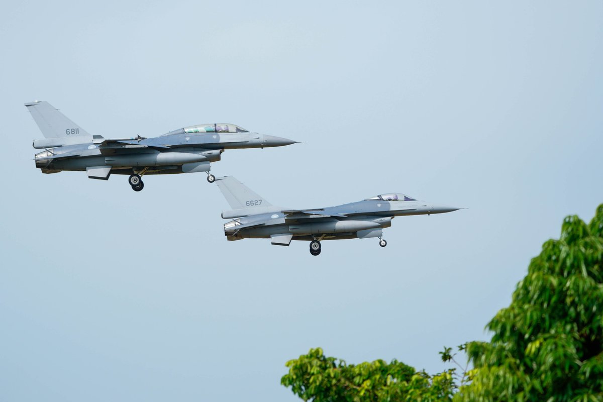 219071CSC's tweet photo. 嘉義行DAY2~~
SNIPER ATP+雙機編隊，運氣BUFF點滿   /RCKU
#台湾 #RCKU #ROCAF #F16VIPER #SONYα7III #FE100400GM #写真好きな人と繋がりたい https://t.co/o09n7PADUp