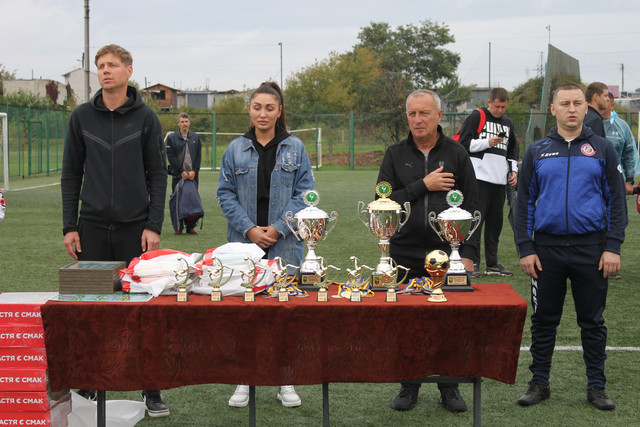 FcZirka's tweet photo. Команда Академії 2011 року народження під керівництвом Дмитра Донченка взяла участь в представницькому дитячому турнірі в Черкасах.  https://t.co/2SQ2NKmTY6 https://t.co/GAnNKEFVgl