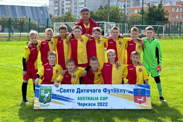 Команда Академії 2011 року народження під керівництвом Дмитра Донченка взяла участь в представницькому дитячому турнірі в Черкасах.  fczirka.com.ua/index.php/g/ac…