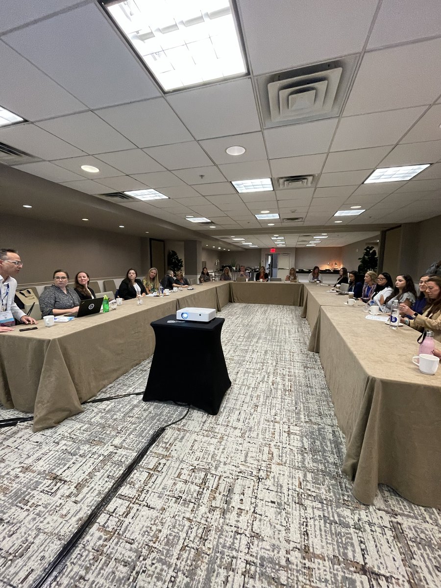 julianguitron's tweet photo. First annual #APP program @ECTSS_CTsurg #ectss2022 providing a great space to discuss #teamintegration in #thoracicsurgery https://t.co/yxbPoaRiSM