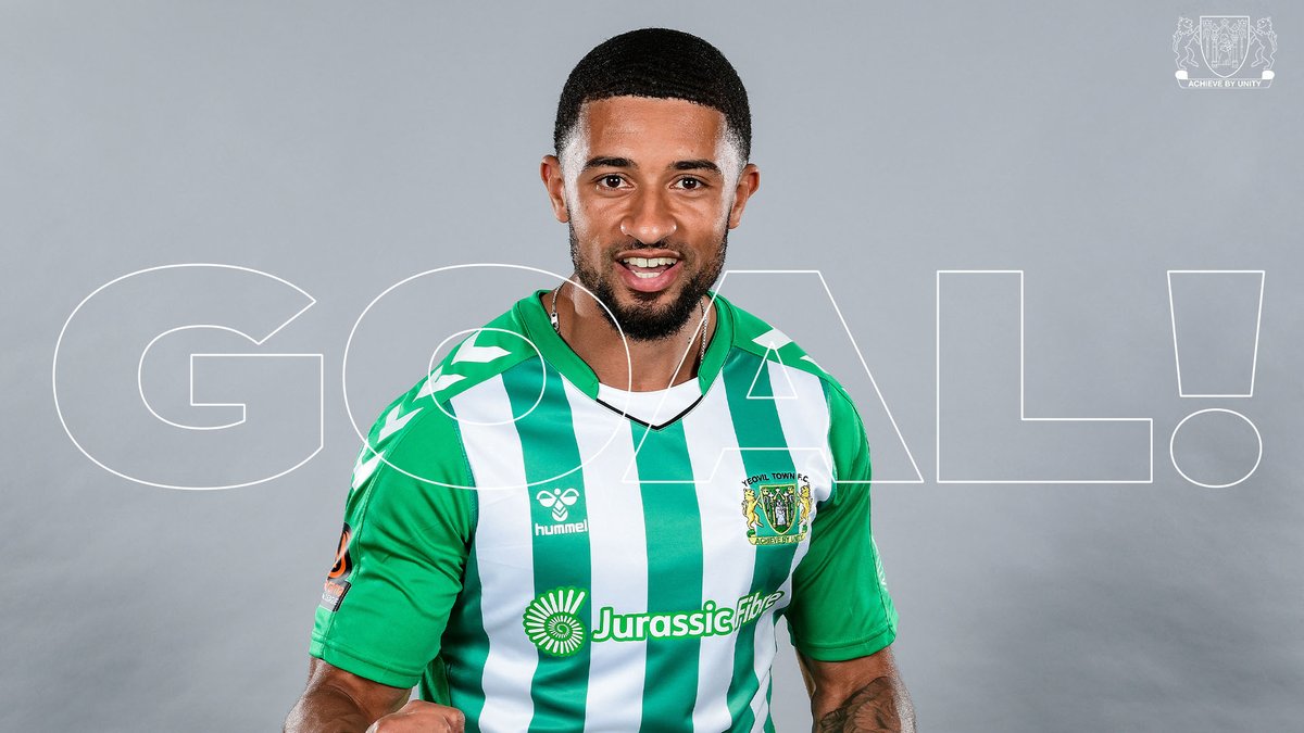 YTFC's tweet photo. 57 | HE DESERVED THAT! 💪 

After Worthington turned the ball over high up the pitch, he fired on goal and forced a save from Moulden, but Johnson was there to pounce!

🧤 1-0 🔴 #YTFC 💚 https://t.co/QFs3rKwj1A