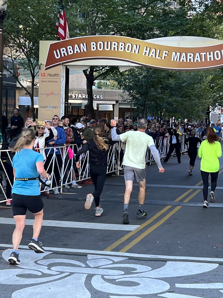 ChristinePasqualucci tweet media