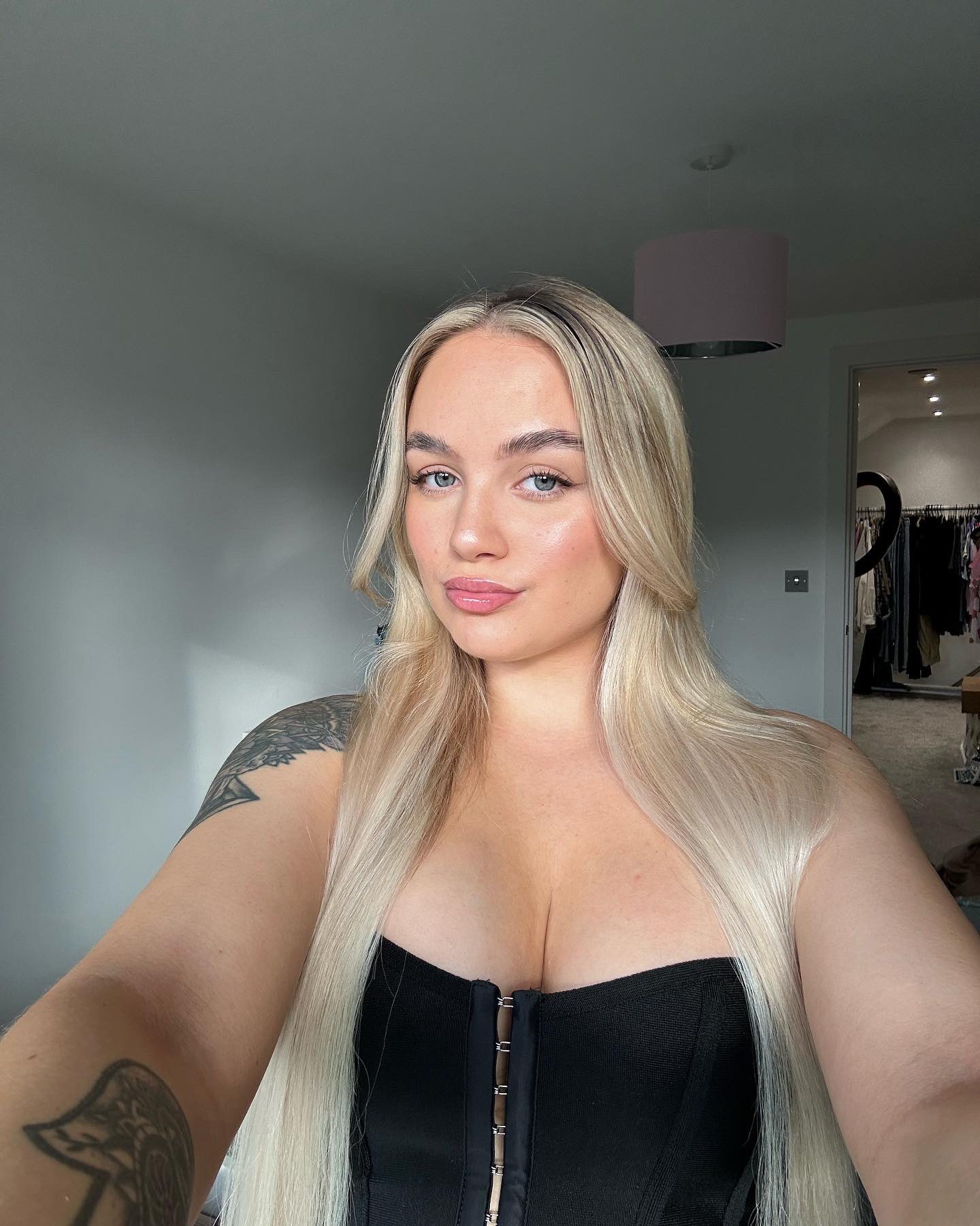 🍑Luna Lotton 💦 on Twitter: "Like butter wouldn’t melt 🧈 https://t.co