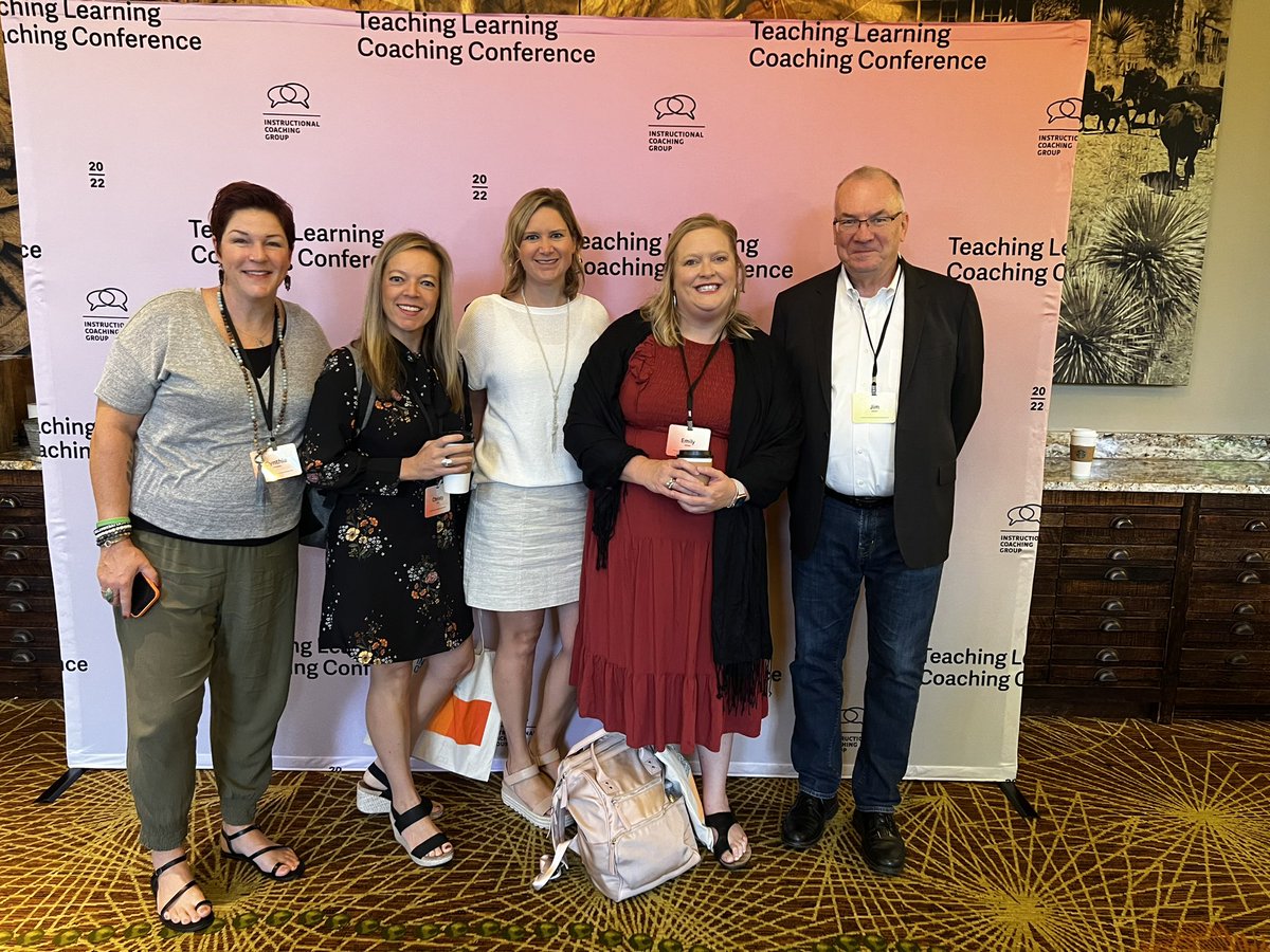 EmWheez's tweet photo. TLC team at TLC Conference #TLC2022 https://t.co/WIBvX3hTak