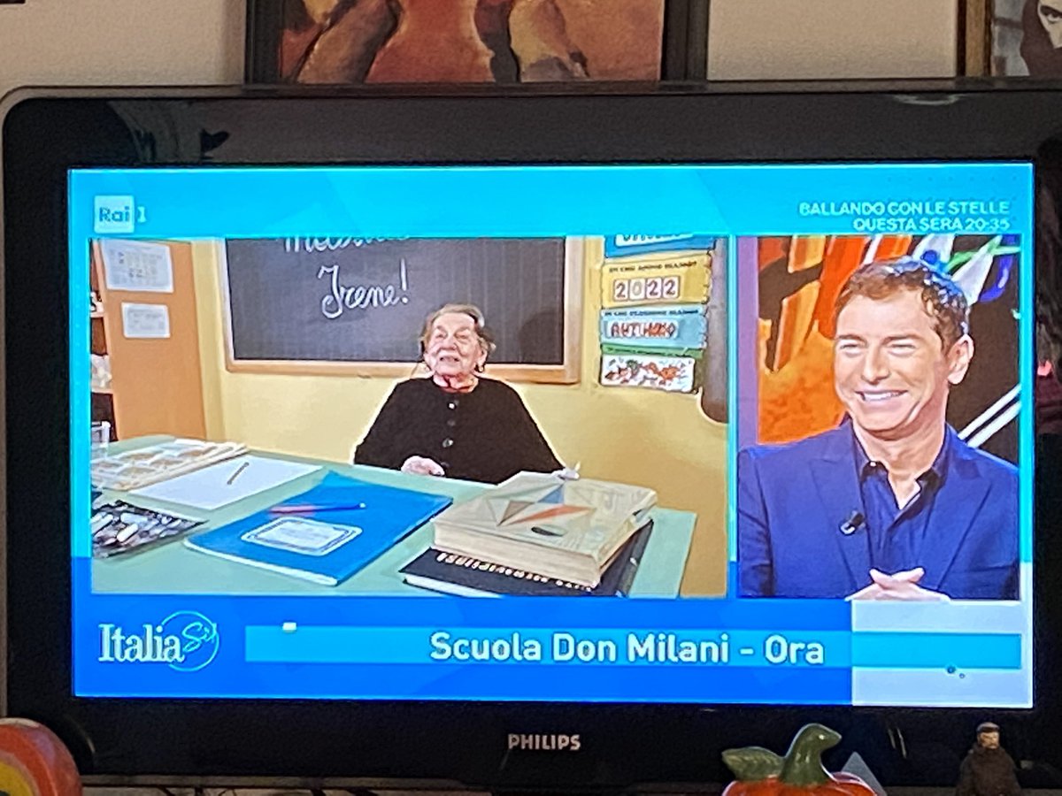 pennad_pennad3's tweet photo. La maestra Irene torna a insegnare a 96 anni, che amore di donna #italiasì #irene #96anni #maestralongeva #istruzione #cultura #donmilani #perugia #scuola https://t.co/ufXsXWiwXS