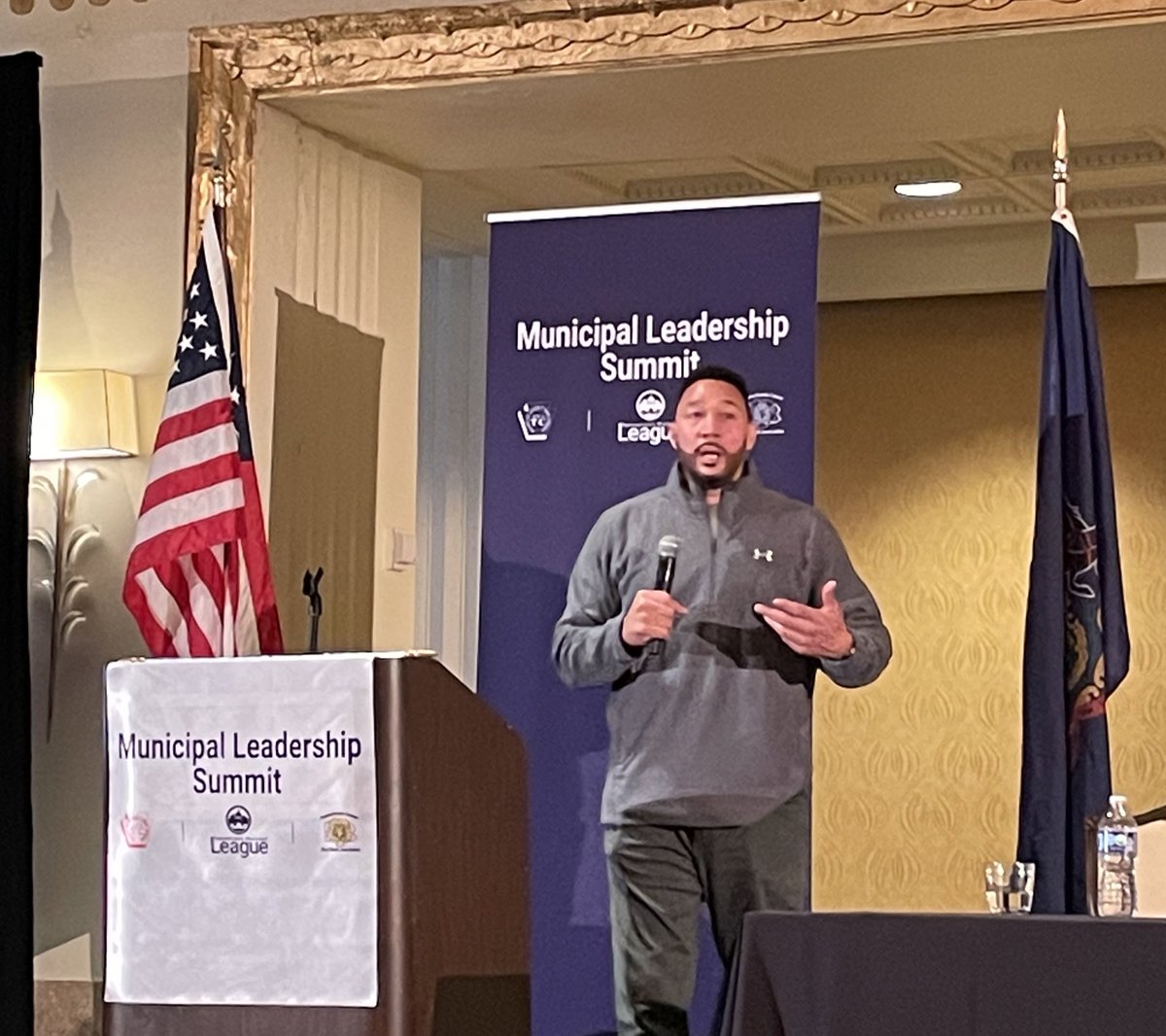 Expect your “best”!  Continue to be inspired every day by <a href="/CharlieBatch16/">Charlie Batch</a> who is all heart and focused on mission!  Thanks for all you do for our community and sharing your message at <a href="/PAMunicipalLeag/">PA Municipal League</a>!!!#LeadershipMatters