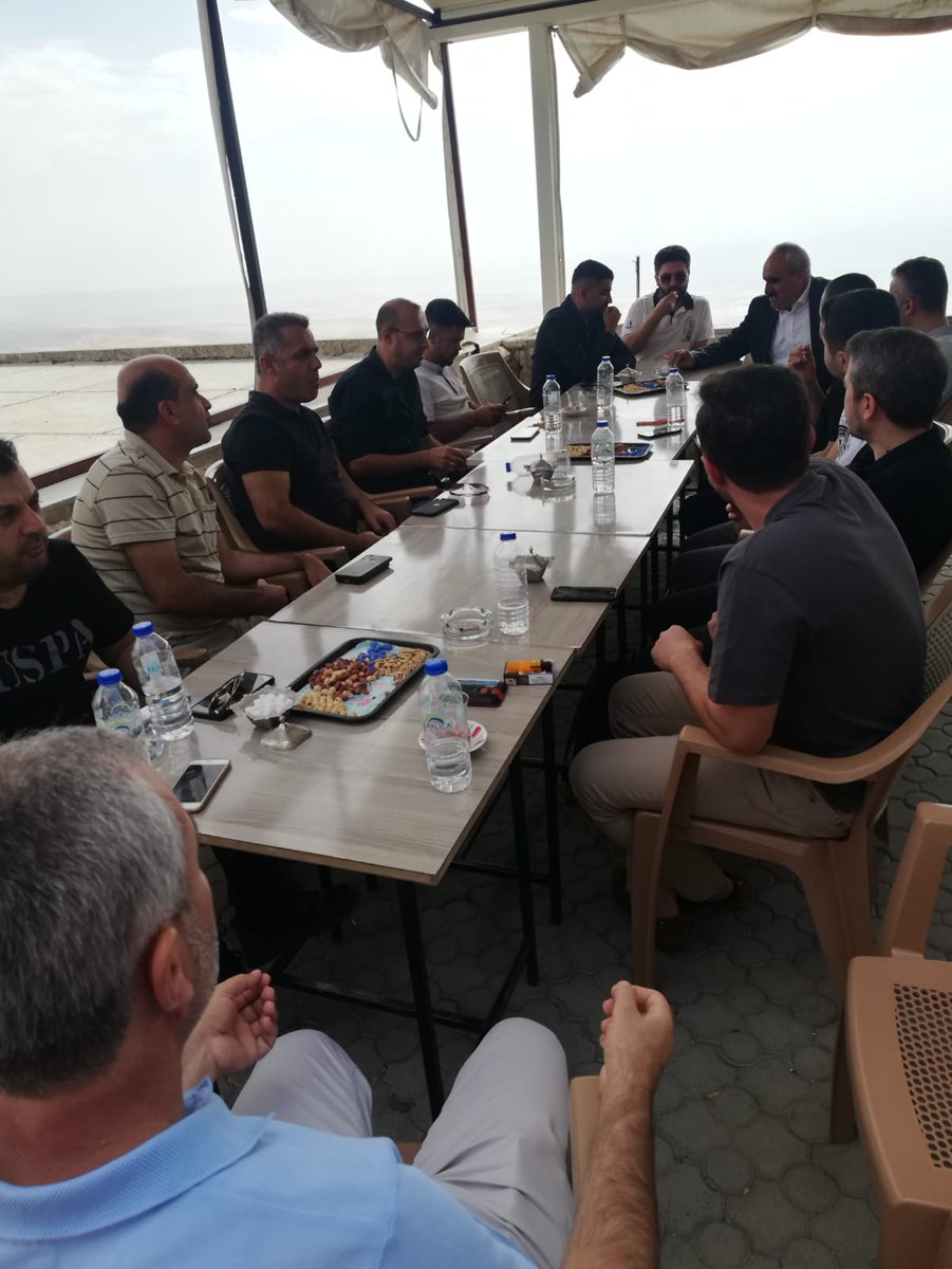 UmitUnat's tweet photo. Batman Sosyal Güvenlik il Müdürlüğü personelinin Mardin gezisine eşlik ettik. Çay bahçesinde hoş sohbet ettik. https://t.co/XteNFtHu6Q