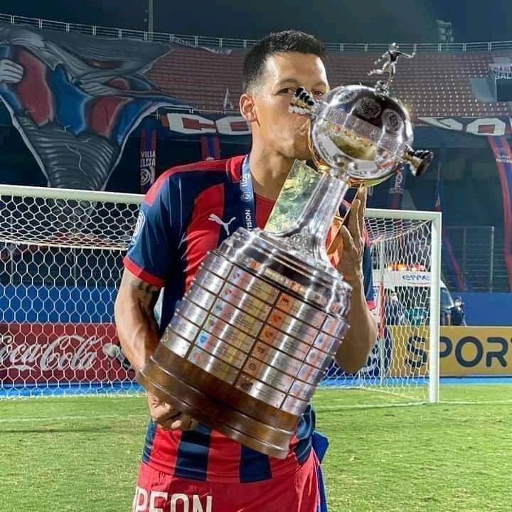 DenisMarecos's tweet photo. @Mbaretense Ko'aâ la FALSO 🤣🤣🤣🤣🤣🤣🤣🤣🤣🤣 https://t.co/ZZmBiucYZa