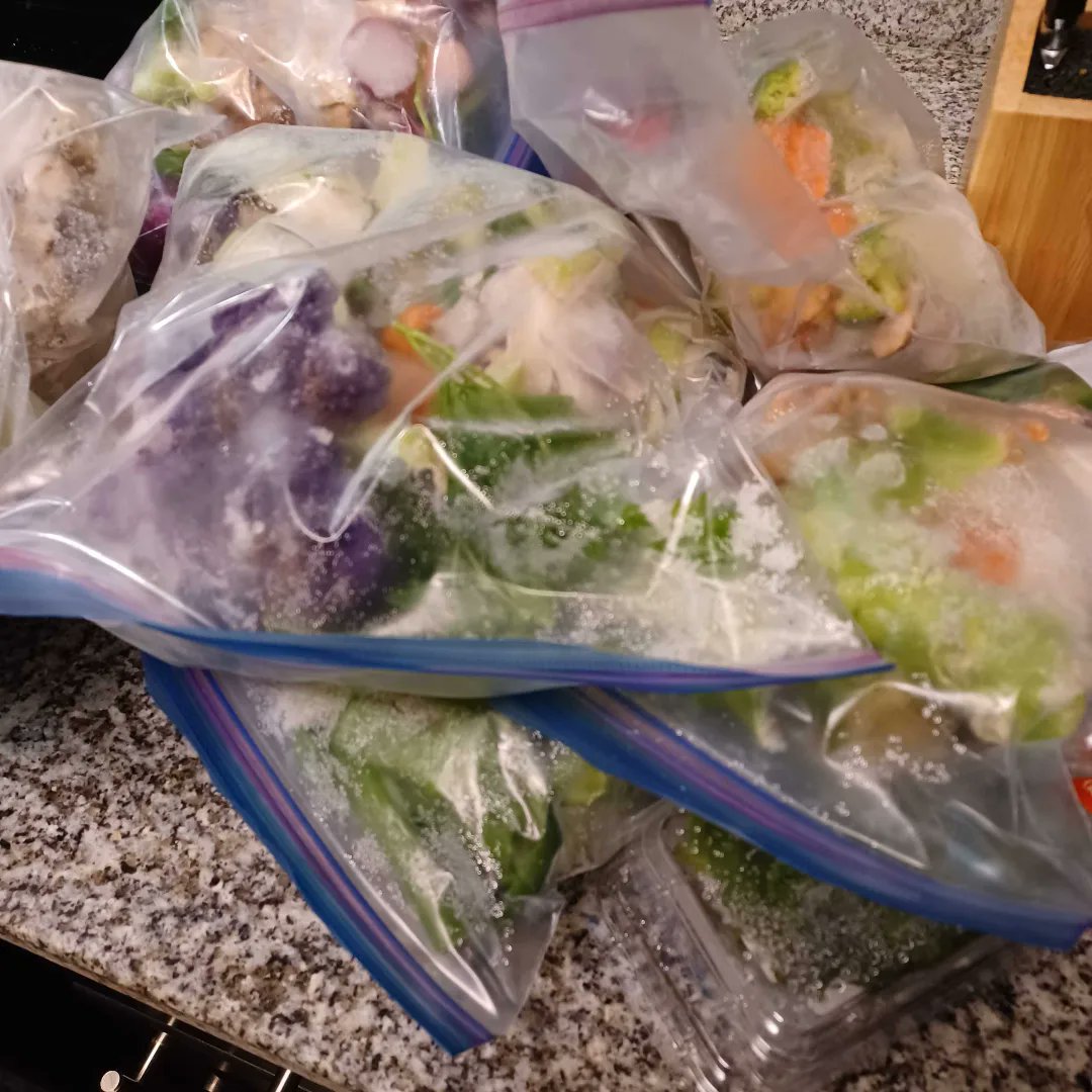 coreymcmaken's tweet image. Stock Day starts with pulling veggie scraps from the freezer. #food #cooking #stockday