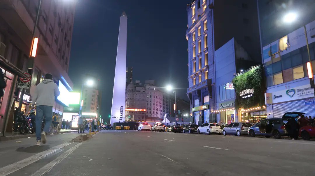 ZensSacha's tweet photo. #BuenosAires #Obelisco #Argentina https://t.co/xgDh6Zfb0s