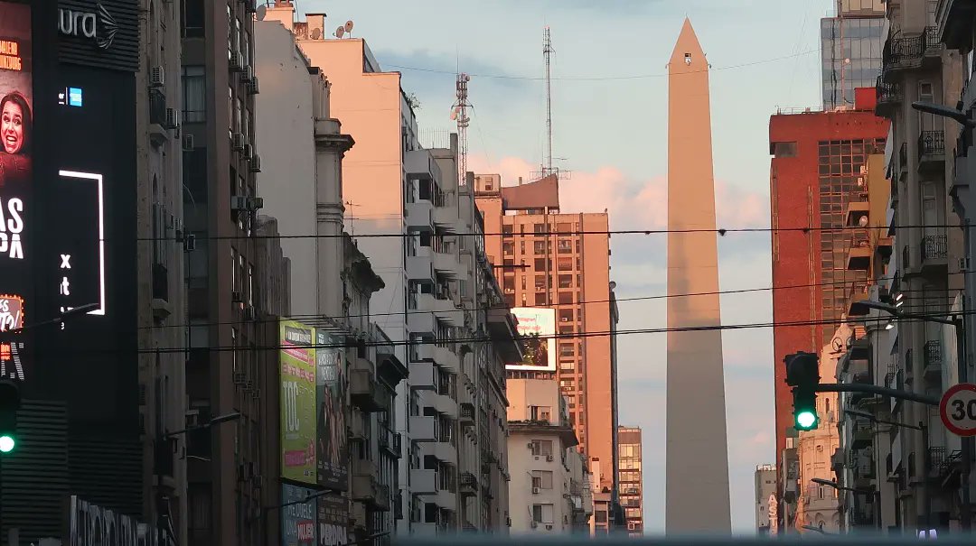 ZensSacha's tweet photo. #BuenosAires #Obelisco #Argentina https://t.co/xgDh6Zfb0s