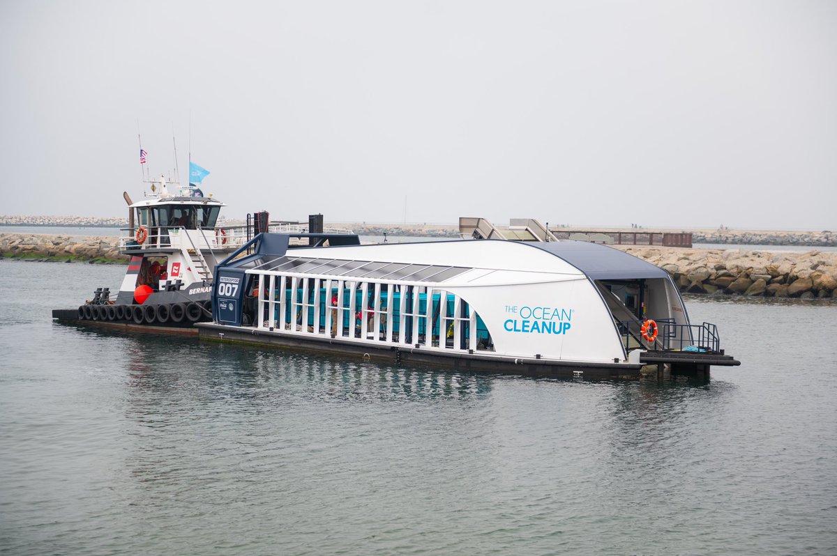 LACoPublicWorks's tweet image. The Interceptor has landed!

That’s right, the Ballona Creek #TrashInterceptor 007 is in its temporary home for the next two years—where Ballona Creek meets the ocean. 
Team members are on site today until noon to answer questions about this innovative water quality solution.