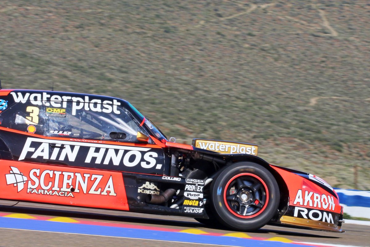 CarburandoTV's tweet photo. ¡El Turismo Carretera a fondo en Comodoro Rivadavia!

🔜 A las 13.13hs, se disputará el último entrenamiento de la máxima.

#TCenComodoro 

📸 @BernaBosco https://t.co/KHjr1lEcmi