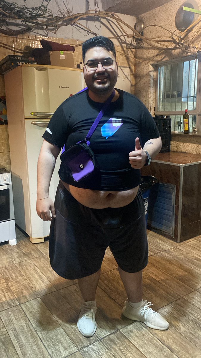 otsukafps's tweet photo. Pronto pro dia 2.

Obrigado, @TwitchBR, coube certinho!
#BGS22 https://t.co/AE7NWvgcf4