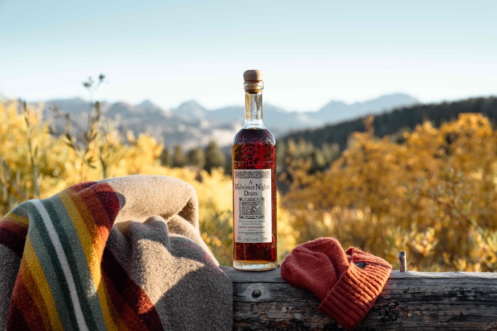 What a week!  It's getting chilly in Park City and the fall leaves are popping!  The Encore is left at the Saloon, will sell out this morning.  The MWND will be at both locations, we open at 11am. Cheers to the weekend!
#drinkhighwest