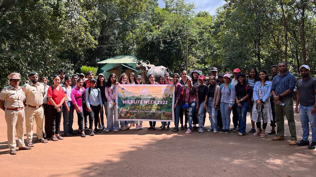 goaforests's tweet photo. “Leave the roads; take the trails." — Pythagoras

Nature Trail walk and zoo visit by students of #Chowgule college margao at #Bondla Wildlife Sanctuary and Zoo Goa. 
#WildlifeWeek2022 @Nature @BBCEarth @PIB_Panaji @moefcc @thegoaneveryday @visrane @DrPramodPSawant 
#goaforests https://t.co/g24KgxGolh