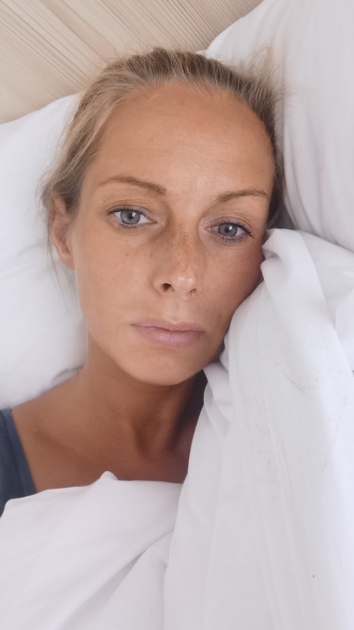 Kinuski FREE ONLYFANS on Twitter: "I found only EMPTY apartment in Paris. Anyone could help me