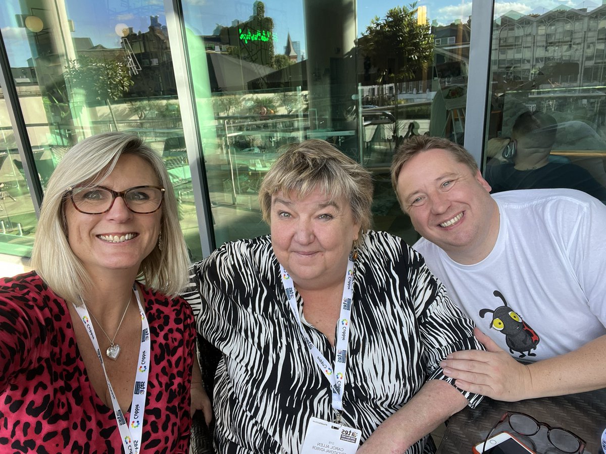 Wow what a fantastic second day! So many new connections, resources and interesting presentations. <a href="/EaseeDo/">EaseeDo</a> <a href="/wellsybeer/">Pete Wells</a> <a href="/caroljallen/">Carol Allen</a> <a href="/Johngalloway/">Johngalloway</a> <a href="/dalepickles/">Dale Pickles</a> <a href="/SensibleSENCO/">SENsible SENCO</a> <a href="/FonettiApp/">Fonetti</a> Thank you <a href="/BeverleyWalters/">Beverley Walters</a> @Tesforteachers for including me 🙌
