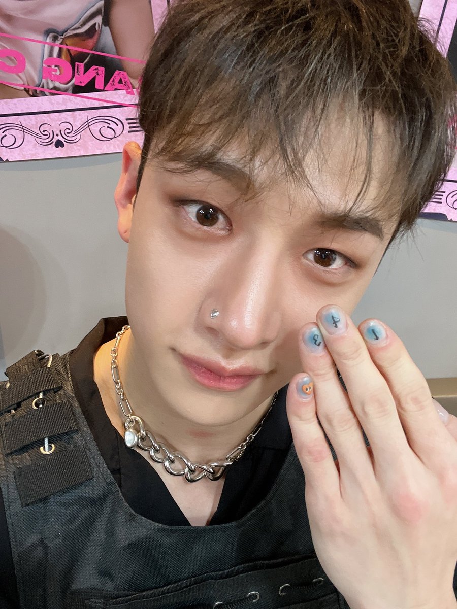 _ChanHyunLix_'s tweet photo. ANG GWAPO MO https://t.co/tkVe4fafAH