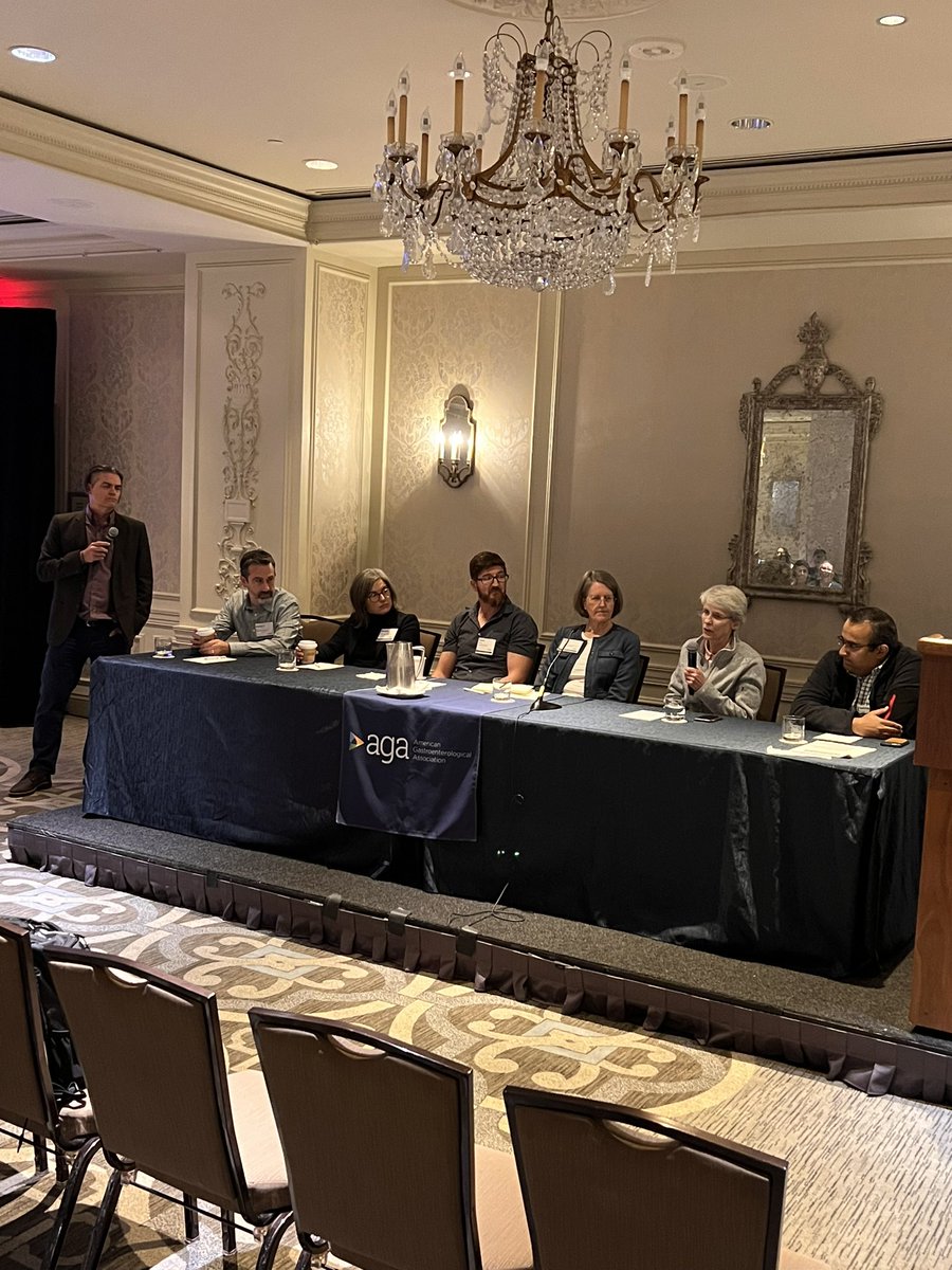 Sierra_Soo's tweet photo. Concluding #Freston2022 with a panel discussion with the planning committee. Thank you all for attending! #AGAFreston #GI #Organoids #OrganSystems 
@Holtme @AmerGastroAssn https://t.co/43JT41dQm8