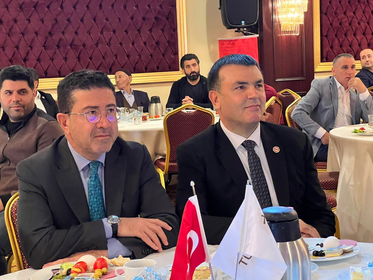 istosecim's tweet photo. Bu sabah Büyükçekmece, Esenyurt, Beylikdüzü, Avcılar ve Başakşehir bölgelerinde İTO seçim çalışmalarını yürüten Tümkiad’lı işinsanı dostlarımızla kahvaltıda bir araya geldik. İlgi ve destekleri için kıymetli başkan @nihat_tanrikulu @tumkiad ailesine şükranlarımı sunuyorum. https://t.co/kLKNRvyy7Q
