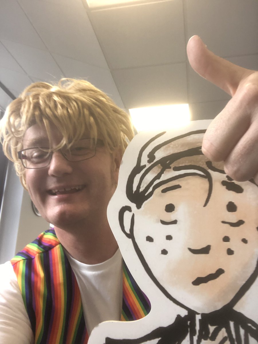 MASSIVE thanks to the fabulous <a href="/ChristiGabbitas/">Christina Gabbitas</a> for inviting me to the <a href="/ChildrensLFests/">Children’sLiteratureFestivals</a> <a href="/BwDLibraries/">BwDLibraries</a> this wk. It was a pleasure &amp; a joy to share stories with hundreds of local children. Ace to work with <a href="/RappamanDC/">Donavan Christopher</a> <a href="/BB_Taylor_/">B B Taylor-pro daydreamer</a> &amp; <a href="/SteveWeatherill/">Steve Weatherill</a> - Team BWD you were mega 👍👏