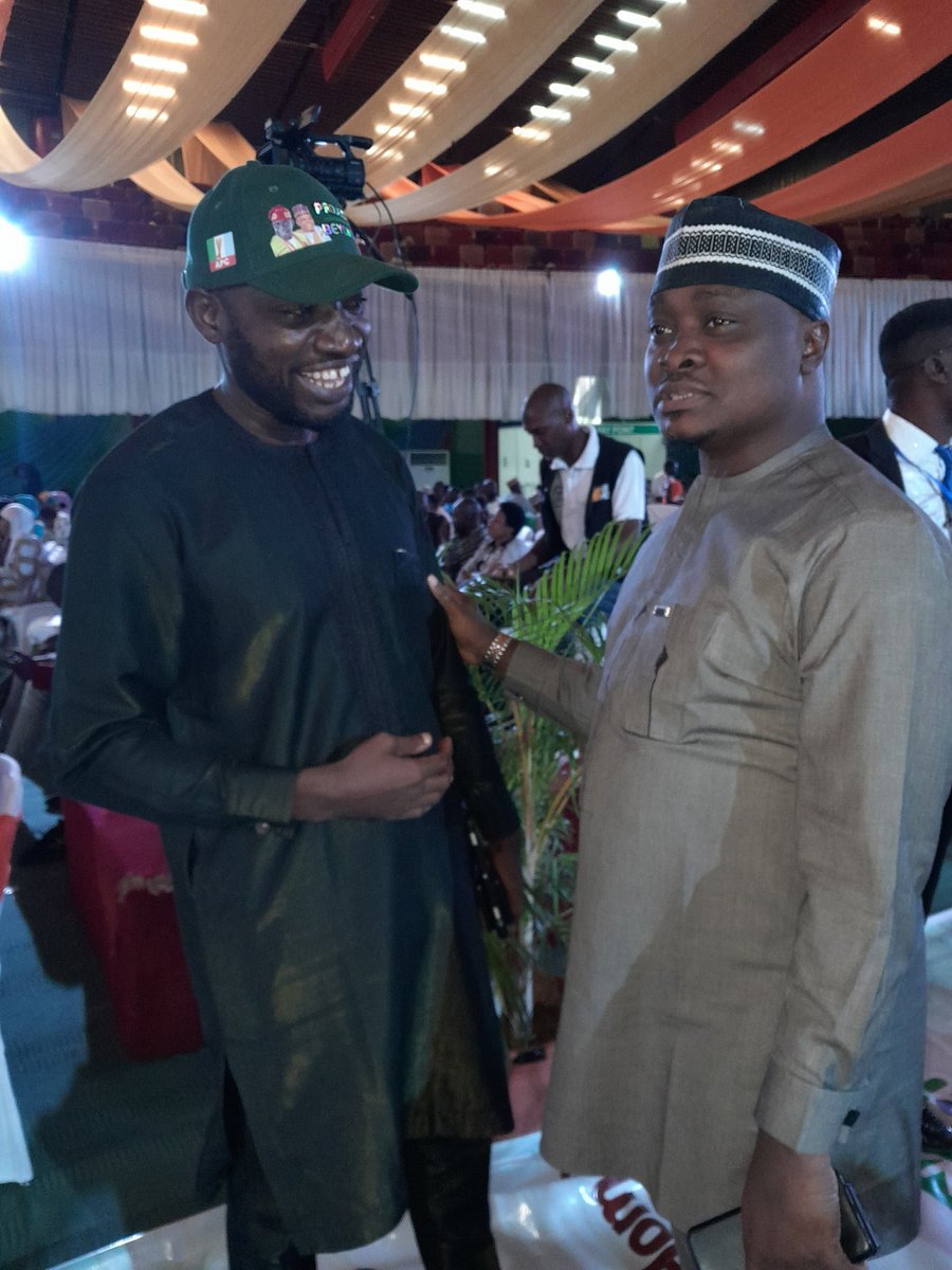 2023Beyond's tweet image. Director General of @2023Beyond @realwan and the Director of Finance of the project @IbrahimAlliBal4 paying homage to the Ooni of Ife, Oba Adeyeye Ogunwusi in an event recently.