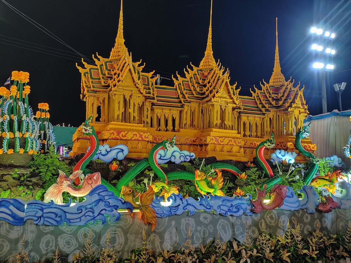 BMpoppy's tweet photo. #สกลนคร 
#แห่ปราสาทผึ้ง2565 https://t.co/FGG1rcKUGc