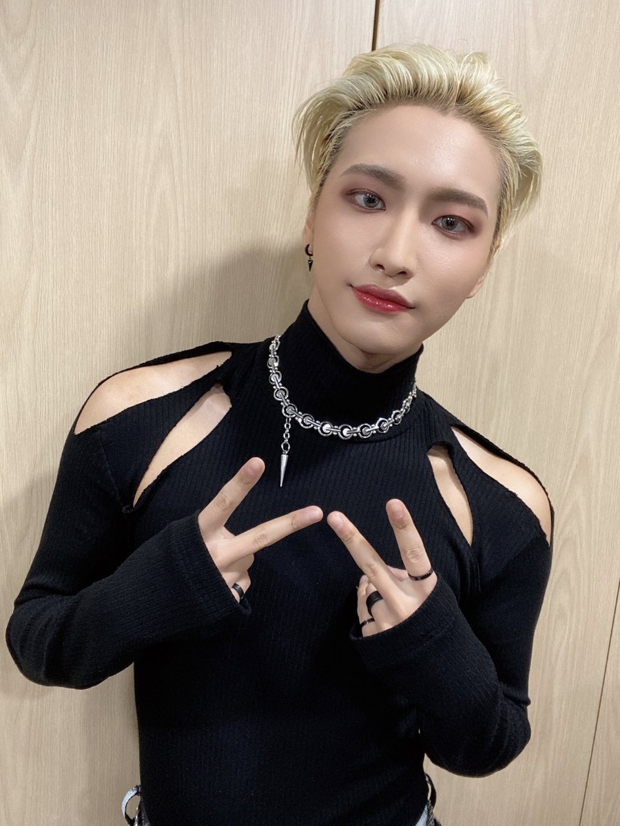 ATEEZofficial tweet picture