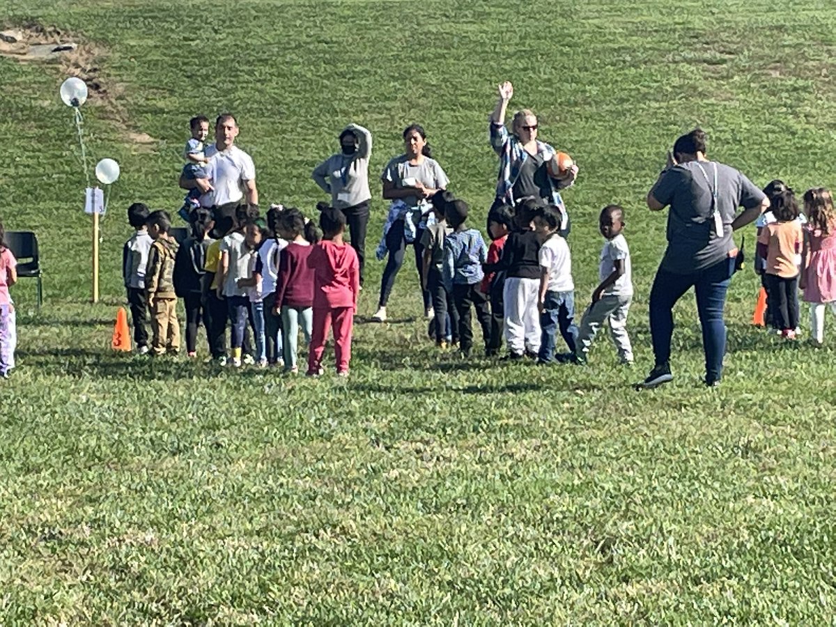 Fantastic field day at Chris Yung Elementary School! Thank you to Mrs. Rose-Roth, Mr. Hertel, the Encore team and all support staff and wonderful parents for such a wonderful day! Thank you to our dynamic PTO for sponsoring g the bounce houses! @ChrisYungES @PWCSNews @CYESPTO