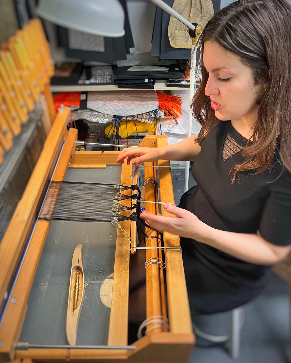 greg_gerla's tweet photo. This morning we visited the atelier of @aurelialeblanc.creation who weaves by hand haute couture textiles for the likes of Schiaparelli and Dior. Remarkable! @fxtparis 
#paris https://t.co/6xwKgzPbKw