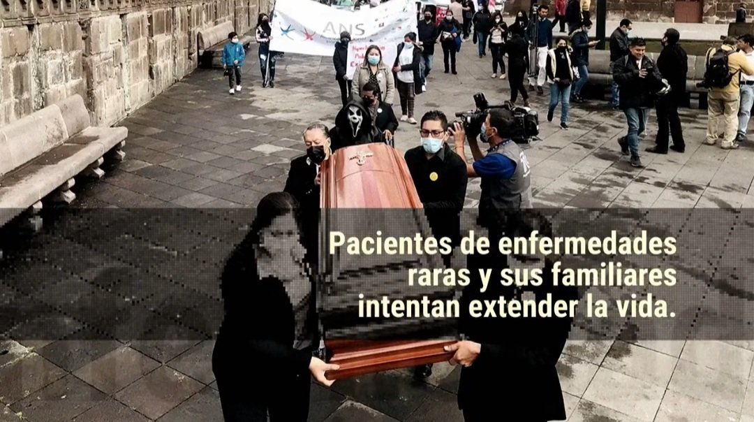 Les comparto esta crónica que escribí en <a href="/mundodiners/">Revista Mundo Diners</a> sobre la rutina, las penas y las alegrías de los pacientes con enfermedades catastróficas. 
El Estado no les da las medicinas que les permitiría tener una calidad de vida, al menos, estable.