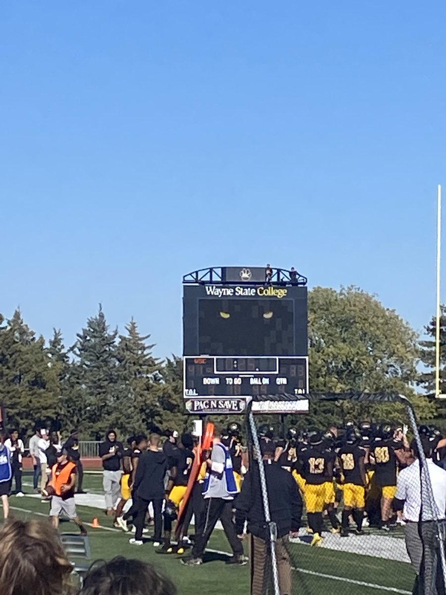 Great W for the cats!   Keep grinding boys!