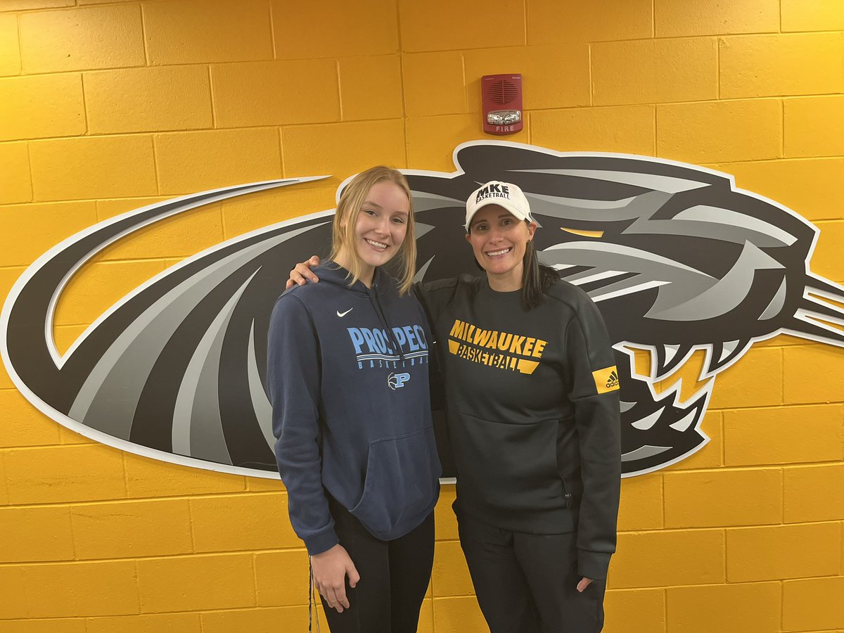 Alli Linke tweet media