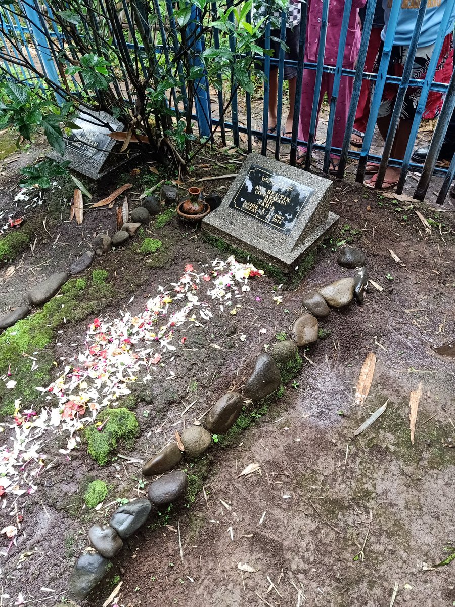 Alhamdulillah mang... Muaranya udah ketemu. Tenang di sana ya mang.
Ila ruhi Suparman bin sar'i. Al-fatihah...