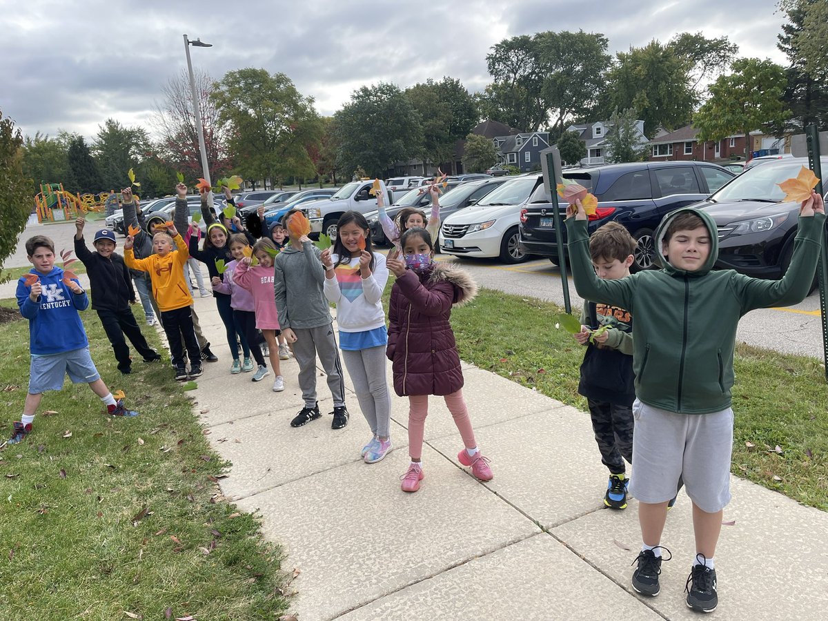 This week’s Mystery Doug video went great w/our Plants Science Unit! Getting our materials to do some leaf rubbings! #LEchoosesHAPPY #dg58pride