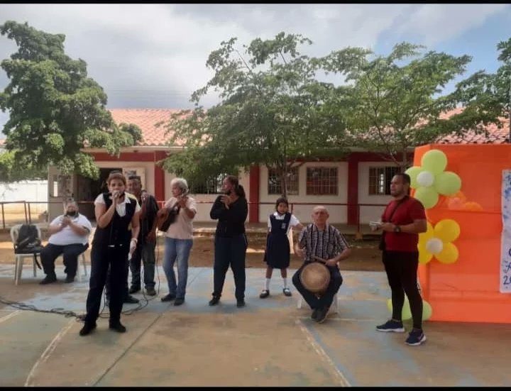 ceup_zulia's tweet photo. Culminó con mucha alegría la Semana de la Fiesta Escolar 2022-2023, con el desarrollo de actividades pedagógicas: Fiesta de participación protagónica de Convivencia y Paz , siguiendo las orientaciones de la Dra. Dorelis Echeto, Directora de Zona Educativa Zulia, en la cual los https://t.co/HnPZijJCLD