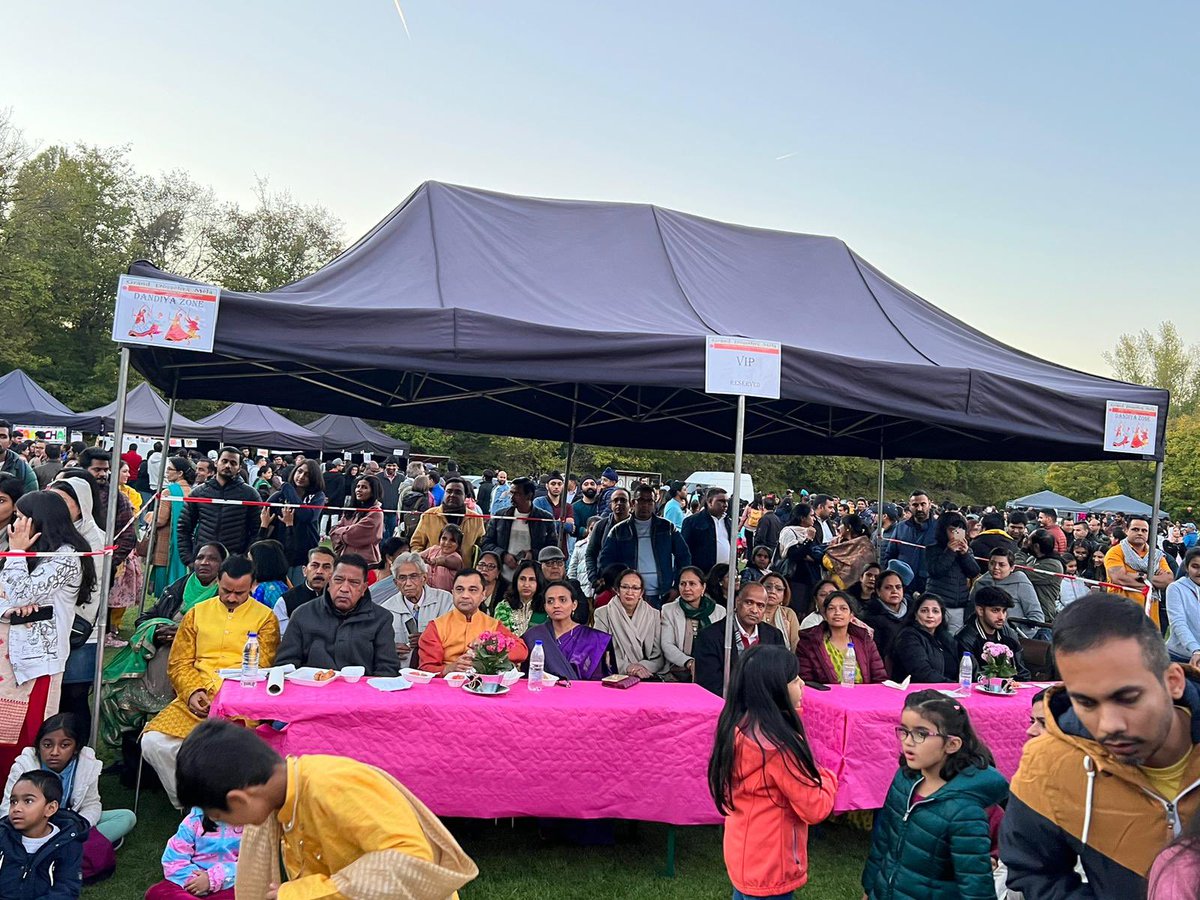 CGIFrankfurt's tweet photo. Grand #Dussehra2022 celebrations in #Frankfurt by Hindu Cultural Centre &amp; Hindu Temple with thousands of Indian community reps. witness to #Raamlila and #Raavandahan @MEAIndia @IndianDiplomacy @MinOfCultureGoI @iccr_hq https://t.co/ijcmQmQ8SJ