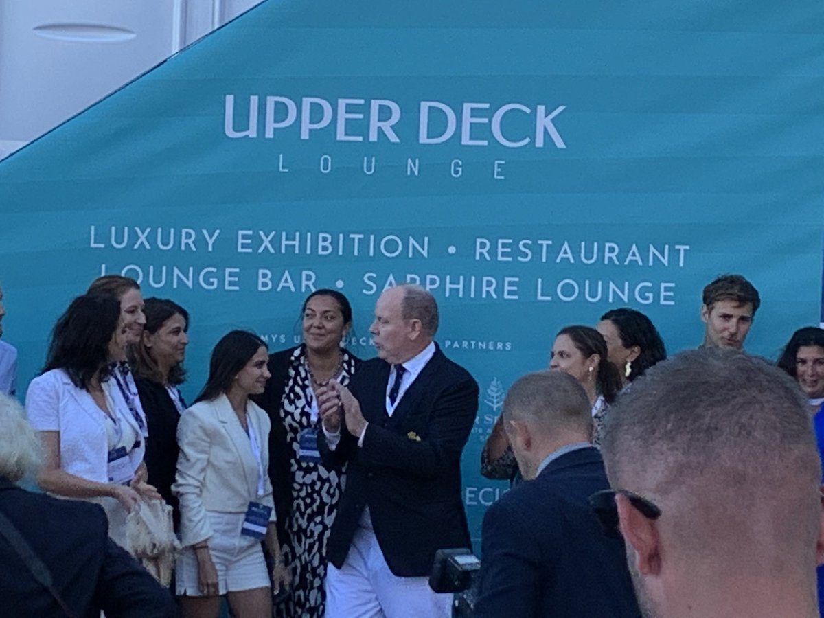 ChrisClavelMC's tweet photo. 🇲🇨🛥The #monacoyachtshow 2022 is now in the rear view mirror, what an amazing show.
100% electric boats, #Laneva is now proposing electric #retrofits of classic boats.
Our VR partners from Ireland showcased #yachting related creations.
#monaco #virtualtraining #mys2022 https://t.co/ffivF8NcQi