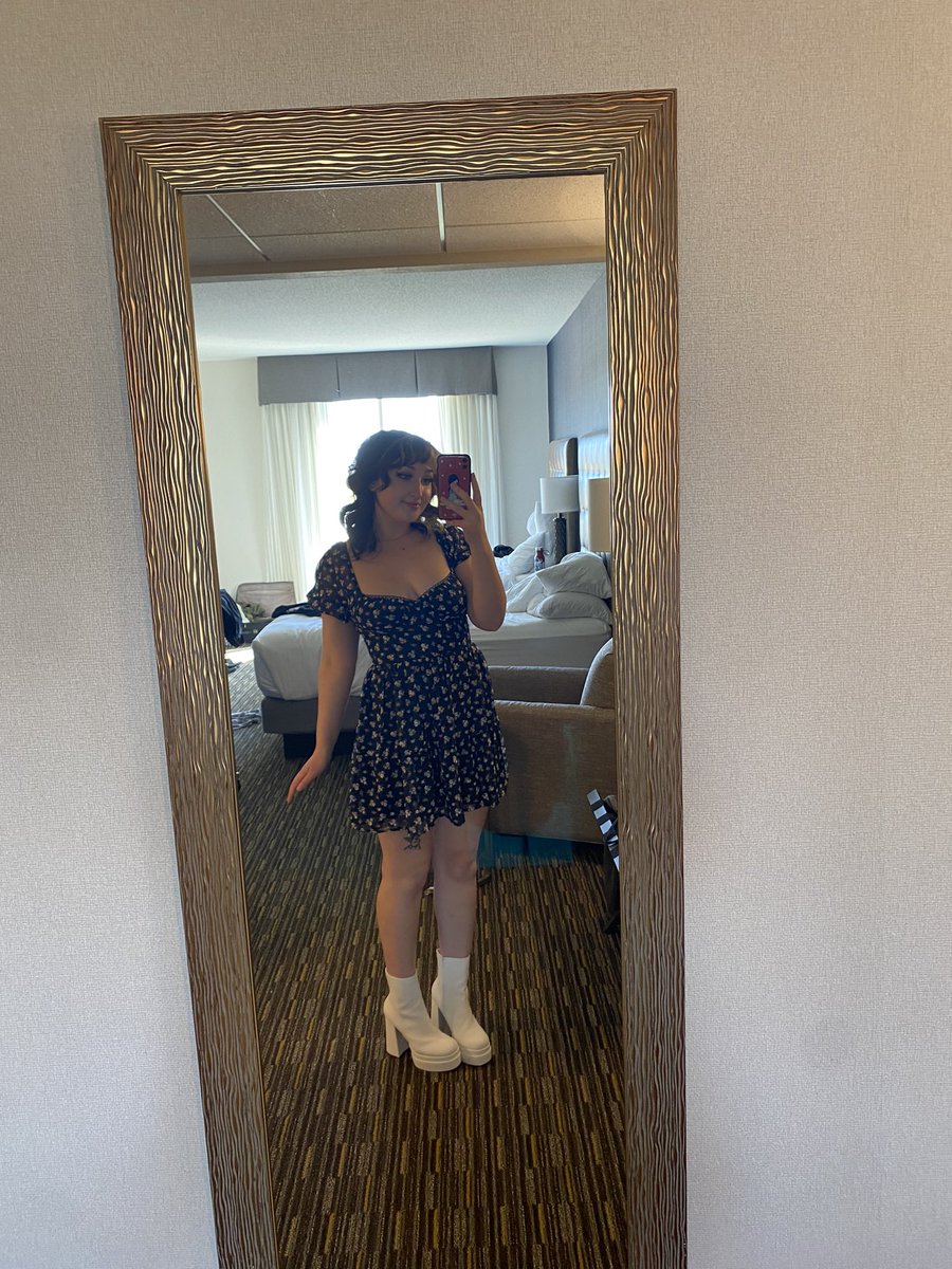ilovbeingsick's tweet photo. Wedding fit get the shoes!!!! https://t.co/E04z2HW6ii