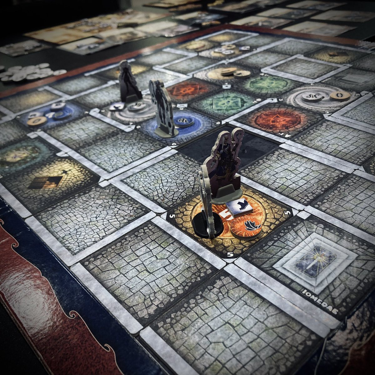 Another prototype tested at #SPIEL22: Pathfinder Arena by <a href="/giochi_uniti/">Giochi Uniti</a> / <a href="/paizo/">Paizo</a>. The game is a unique blend of RPG, dungeon crawler and the classic 1980s board game hit “Das verrückte Labyrinth”. Weird but fun!