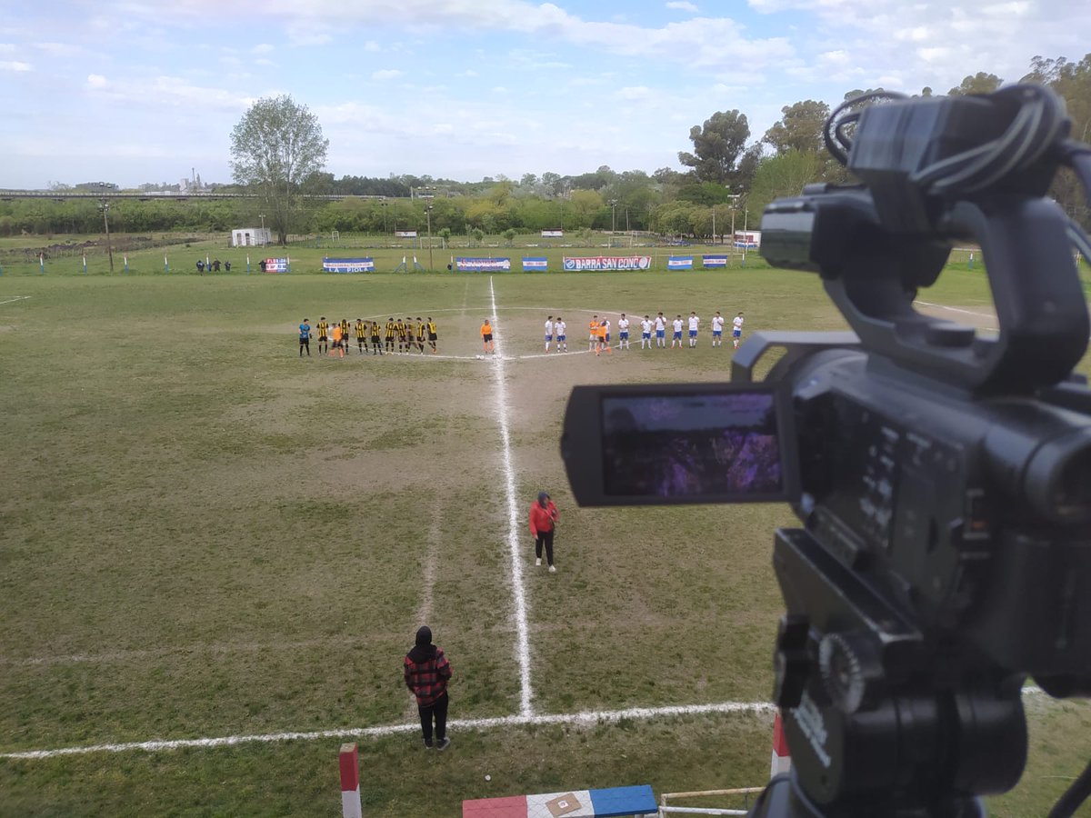 TercerRadio's tweet photo. Adelantos 6ta Apertura
@CNdeF_FLORIDA 7  -  @CAPFlorida 1 
@ClubAlianza25 0 - @IDBoquita1995 1
@espana_club 0 - @RiverFlorida 0
@tvflorida @fmflorida89_3 @SSarla https://t.co/PeFxOf7Fu1