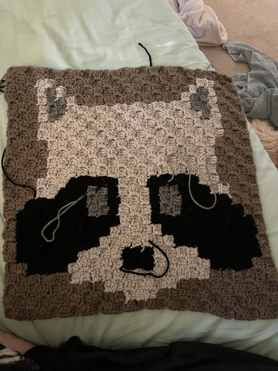 MissQueenB tweet media