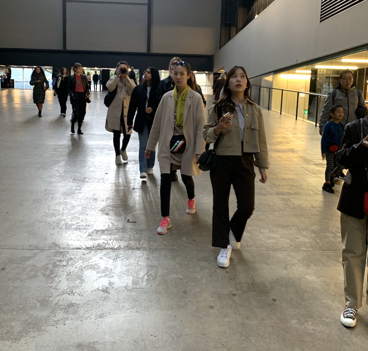 farhang_morady's tweet photo. After three years, I finally went on a field trip to the City of London with this fantastic bunch of students. I even remembered most of what I used to tell students about the city of London and its development since the 17th century. https://t.co/5zthYoOvQl