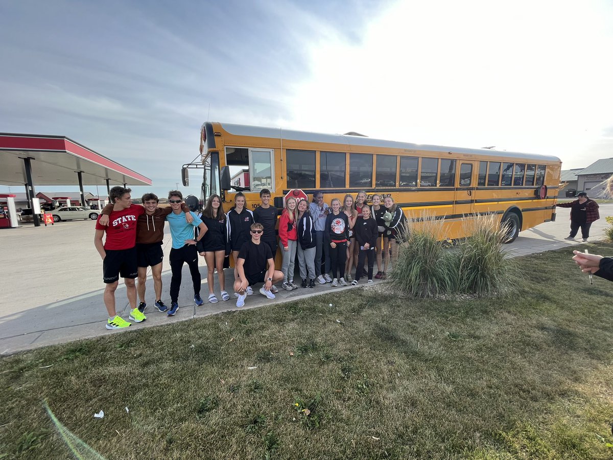 MontiGirlsTF's tweet image. Excitement for Monti CC… bus breaks down and our neighbors Becker are being gracious to come back and pick us up ! Thanks Becker CC!! @MonticelloMagic @BeckerSchools