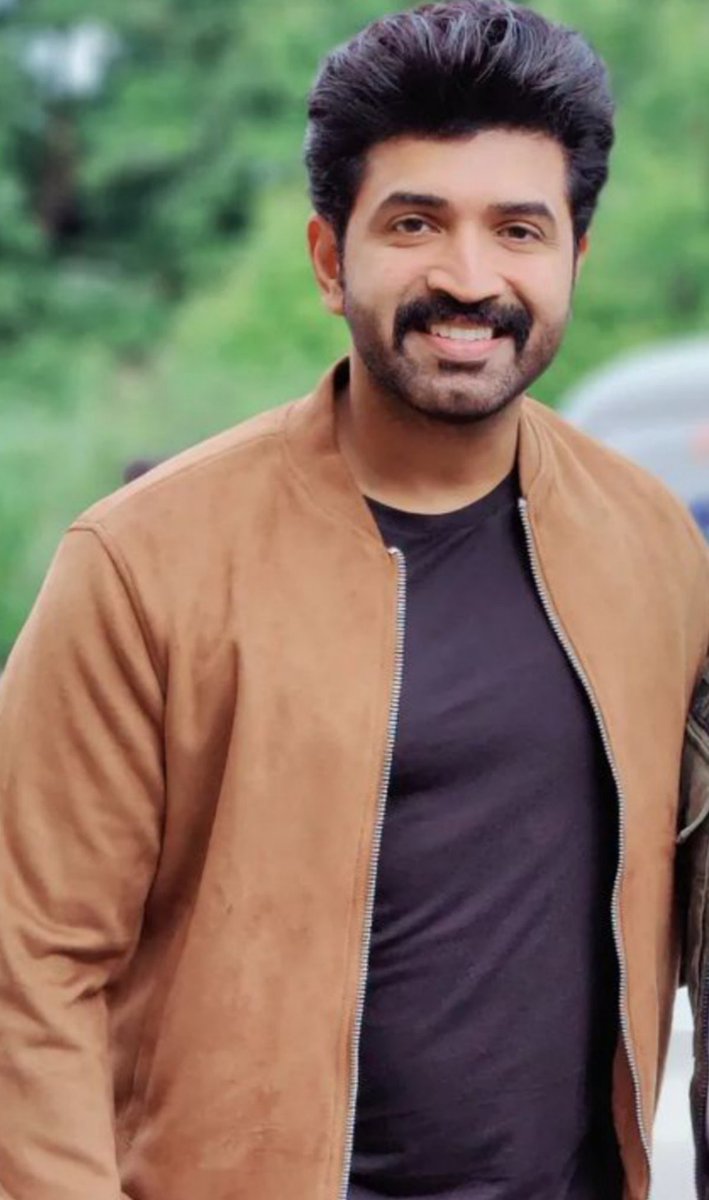 KaaduRaja's tweet photo. He is back⚡
Our @arunvijayno1 Anna's #AV35 Title as
#AchchamEnbathuIllayea #அச்சம்என்பதுஇல்லையே
#ArunVijay #AV https://t.co/rbdC7sRH4N